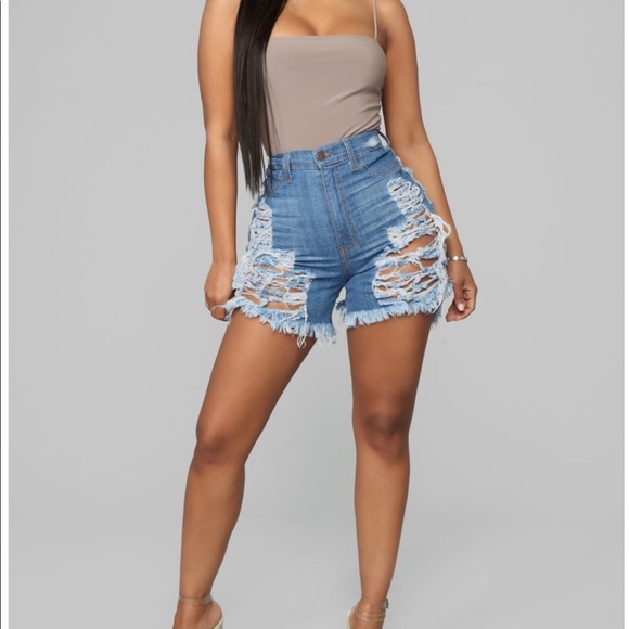 Distressed jean shorts - Picture 2 of 2